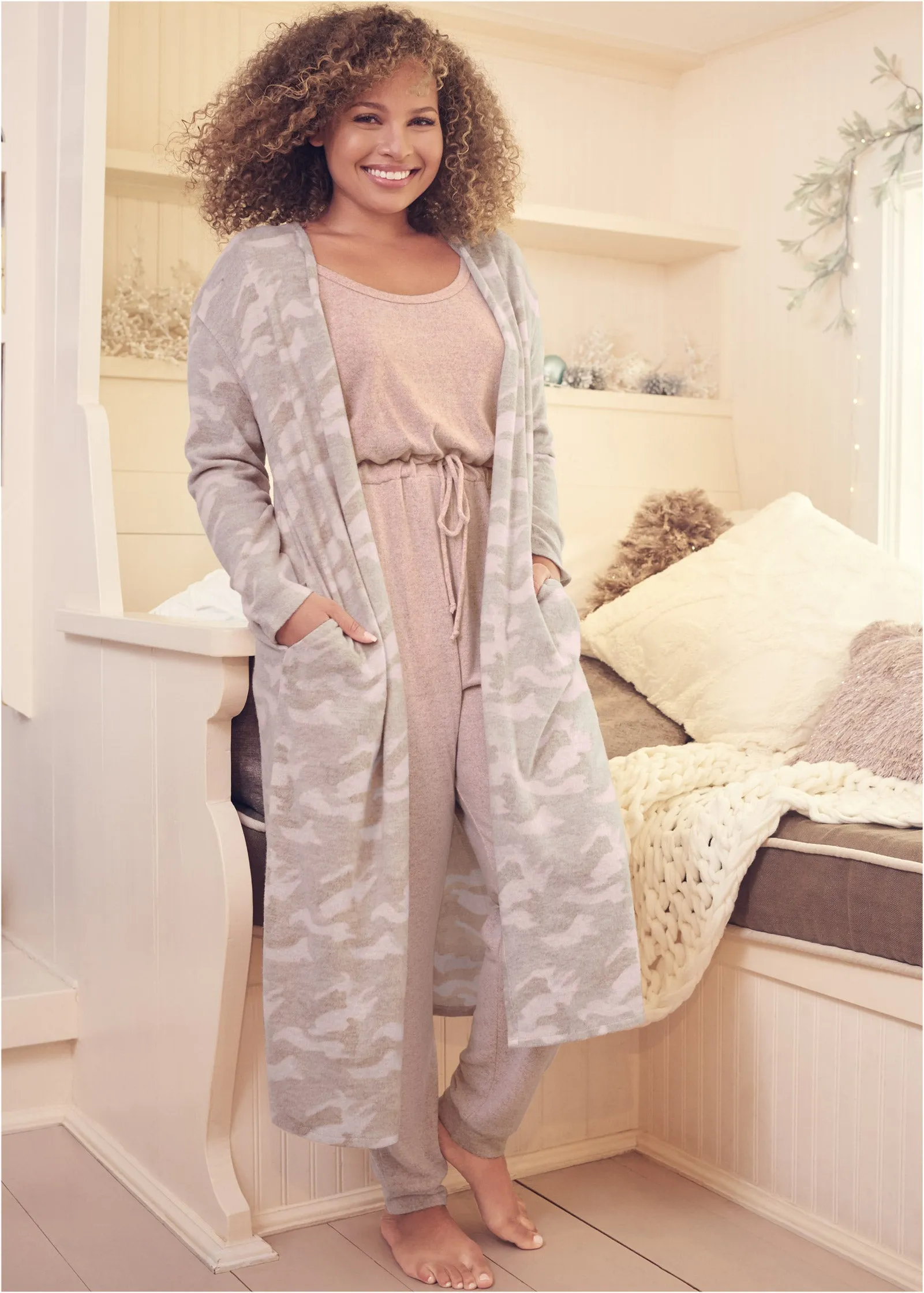 Cozy Hacci Duster - Pink Multi