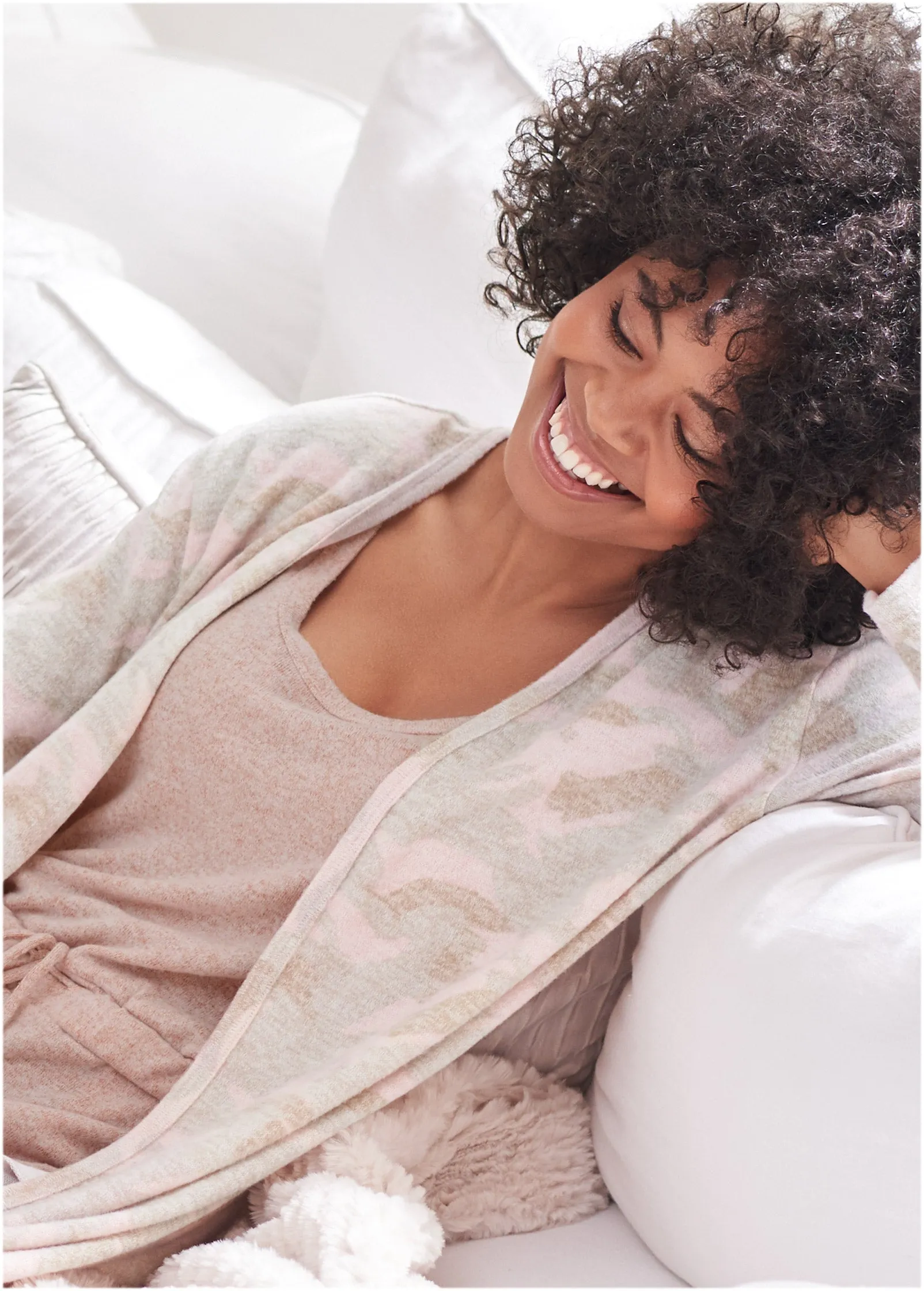 Cozy Hacci Duster - Pink Multi