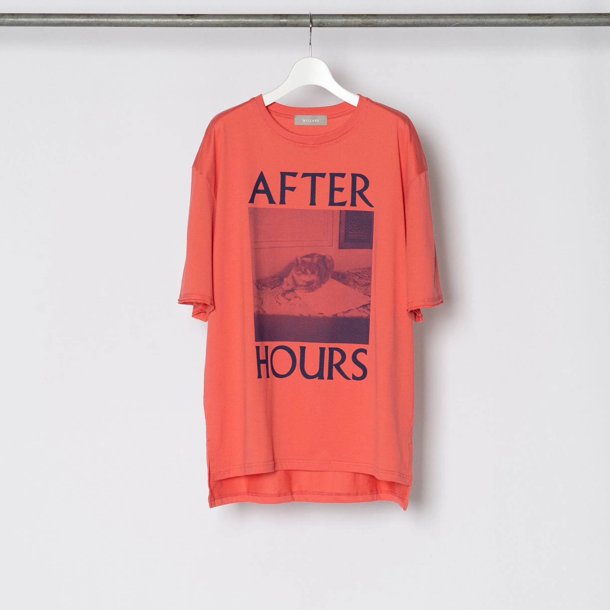 GRAPHIC T-SHIRT "CAT"