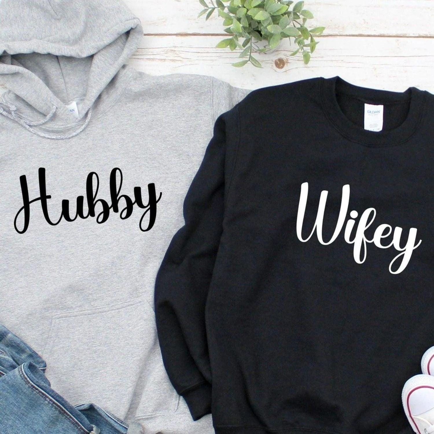 Hubby and Wifey Matching Set - Perfect Couple's Gift!