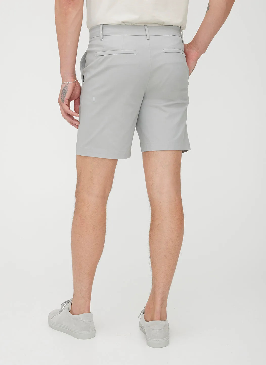 Navigator Shorts 8"