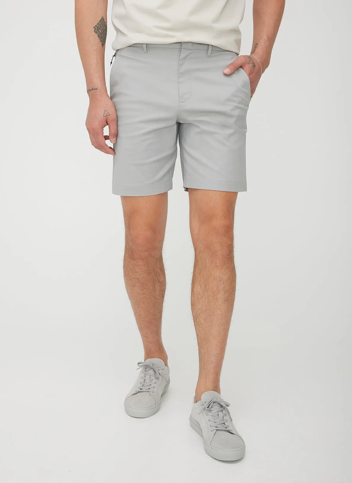 Navigator Shorts 8"