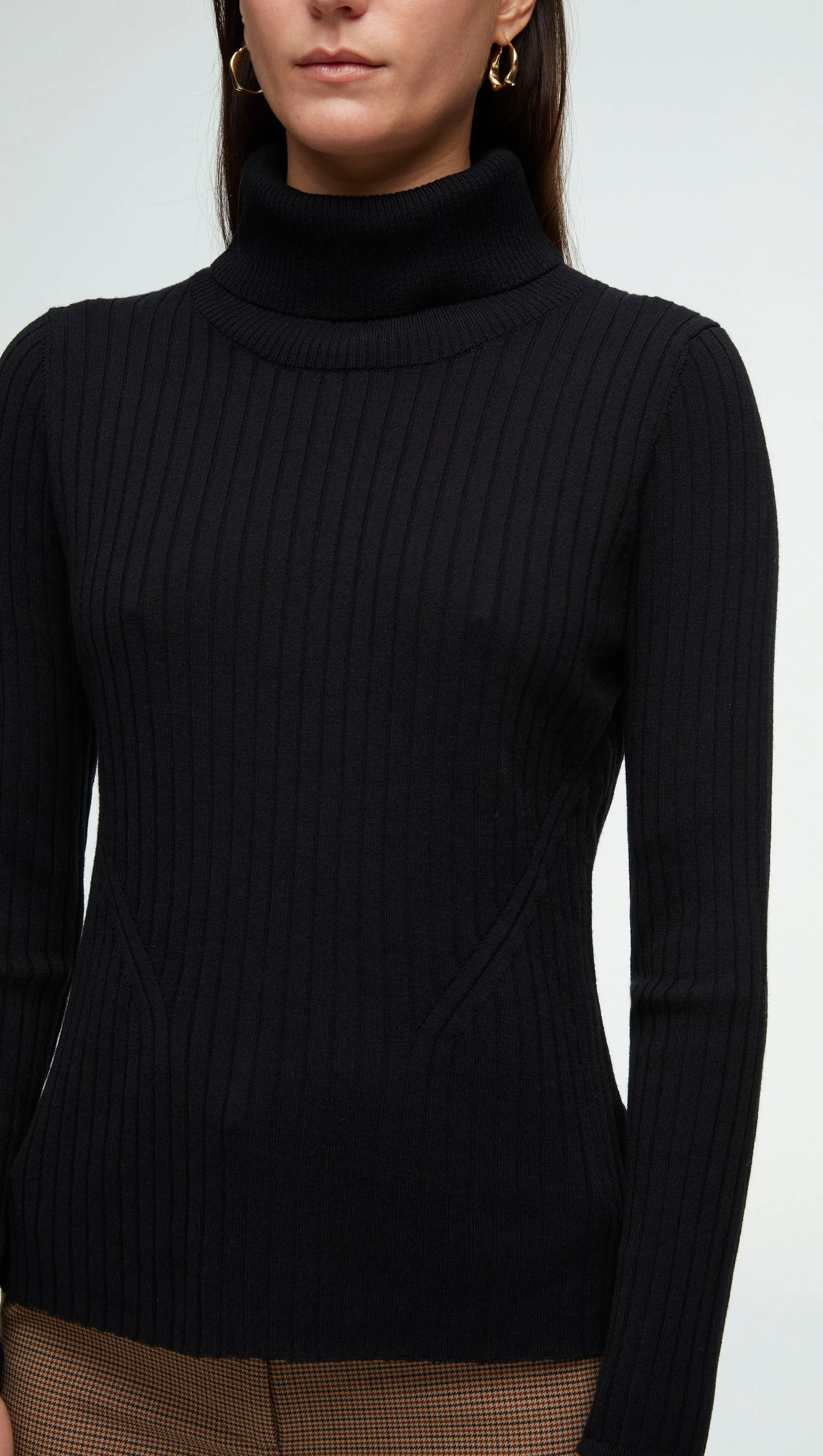 Ribbed Turtleneck in Merino Wool | Black