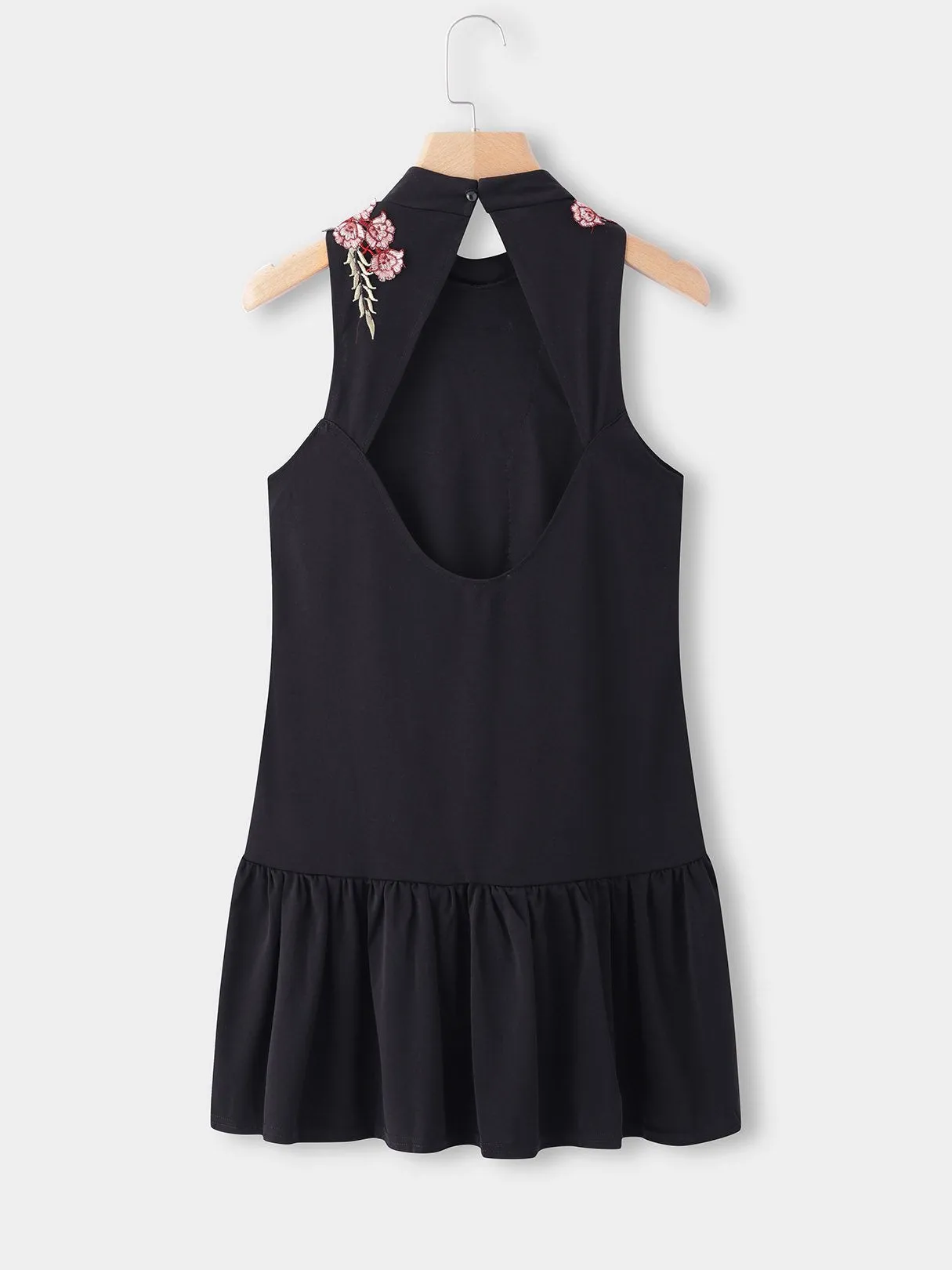 Wholesale Black Round Neck Sleeveless Embroidered Ruffle Hem Casual Dress